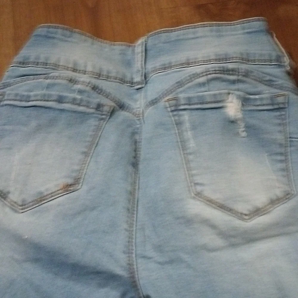 Jeans - Picture 3 of 3